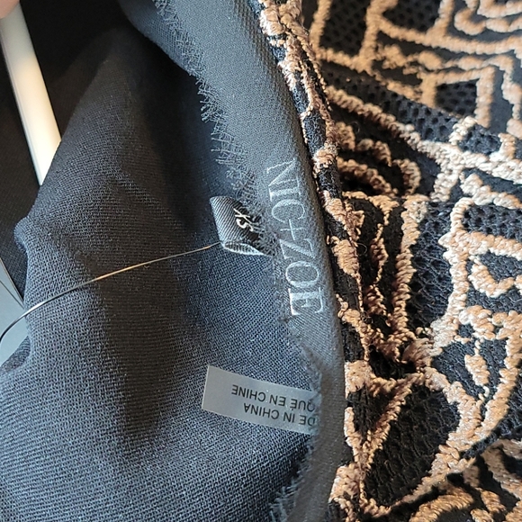 NWT! NIC + ZOE GORGEOUS OVERLAY LONGSLEEVE BLOUSE - Picture 13 of 15